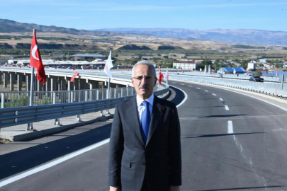 Bakan Uraloğlu'dan motorcu dostu bariyer açıklaması