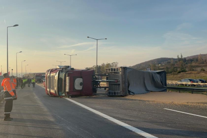 TEM'de TIR devrildi: Ankara istikameti ulaşıma kapandı
