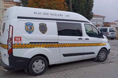 Cinnet geçiren genç annesini öldürdü