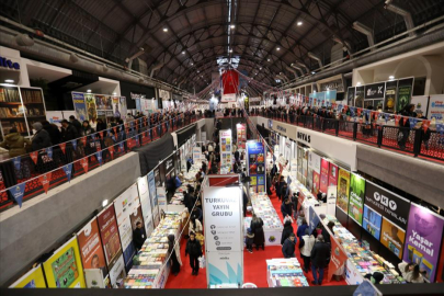 İnegöl 8. Kitap Günleri Fuarı'nda hafta sonu coşkusu