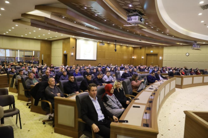 Büyükşehir personeline beden dili ve etkili iletişim eğitimi