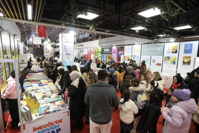 İnegöl’de Kitap Günleri coşkusu sürüyor