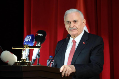 Binali Yıldırım'dan THY'ye övgü