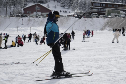Uludağ'da sezon açıldı, kayak ücretleri belli oldu