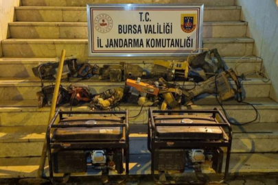 Orhangazi'de kaçak kazı yapan 7 kişi kıskıvrak yakalandı