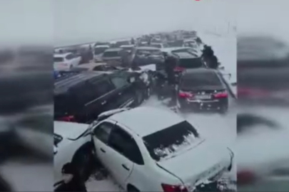 Kazakistan’da 95 araç birbirine girdi