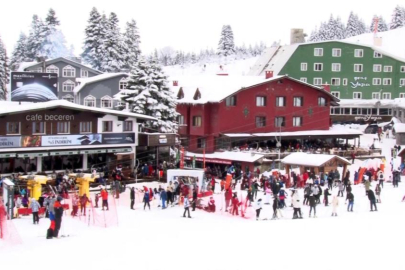 2025’in ilk hafta sonunda turistler Uludağ’a akın etti