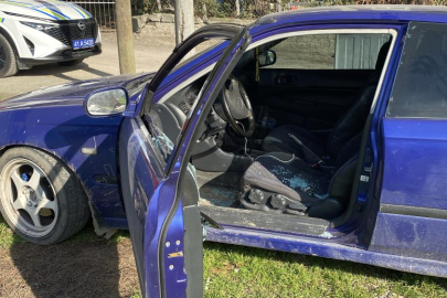 Cezaevi firarisi aracı polisin üzerine sürdü