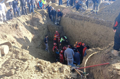 Göçük altında kalan iki işçi hayatını kaybetti