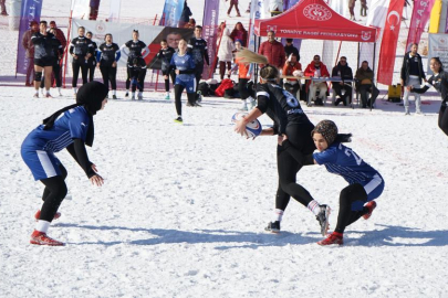 Kar Ragbi Türkiye Şampiyonası heyecanı başladı