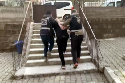 Kesinleşmiş cezası bulunan firari, mutfak dolabından çıktı