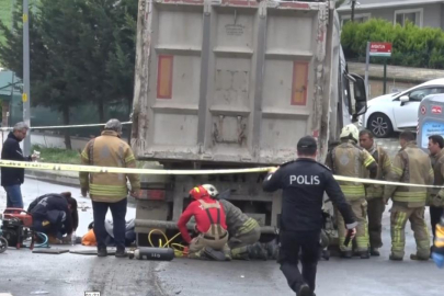 Kamyonun altında kalan genç 1 saatte çıkarıldı