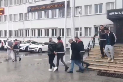 Bursa'da yaşlı kadını dolandıran şahıslar alem yaparken yakalandı