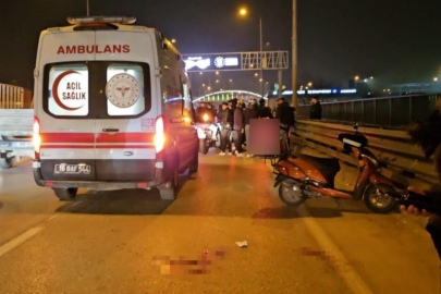 Bursa'da otomobile çarpan motosikletin sürücüsü yaralandı