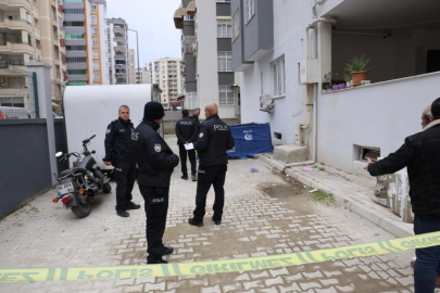 Cam silerken 13'üncü kattan düşen kadın hayatını kaybetti