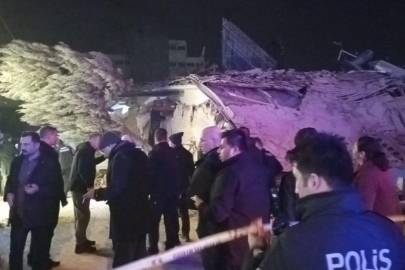 Konya’da 4 katlı bina çöktü