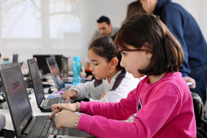 Mudanyalı çocuklar robotik kodlama ile geleceğe hazırlanıyor