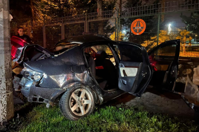 Bursa'da makas, kazayı da beraberinde getirdi: 2 yaralı