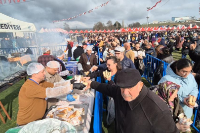 5 ton hamsi için 2 kilometrelik kuyruk