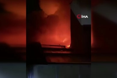 Bursa'da restoranda çıkan yangın yan eve sıçardı