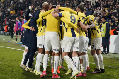 Fenerbahçe, Çaykur Rizespor'u 3-2 mağlup etti
