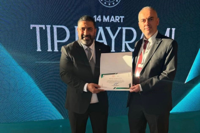 İnanılmaz kurtuluşa imza atan doktora Sağlık Bakanlığı'ndan ödül