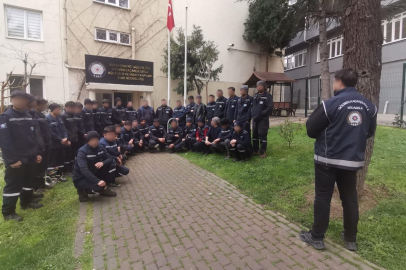 Bursa’da kaçak göçmenleri çalıştırdığı tespit edilen 3 şüpheli yakalandı