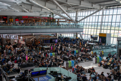 Elektrik kesintisi yaşandı, havalimanı bir günlüğüne kapatıldı