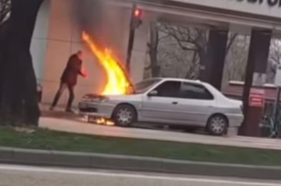 Bursa'da arıza yapan araç alev topuna döndü