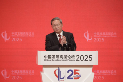 Çin Başbakanı Li'den ABD ile diyalog çağrısı