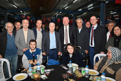 Başkan Bozbey, Karacabeylilerle iftar sofrasında buluştu