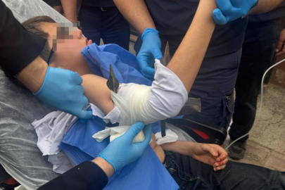 Koluna saplanan demir parmaklıkla hastaneye kaldırıldı