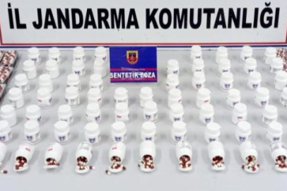 Araçlarında uyuşturucu haplarla yakalandılar