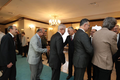 Bursa protokolü bayramlaştı