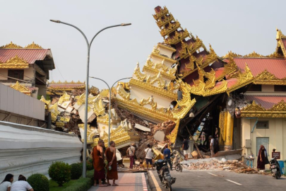 Myanmar'ı vuran depremde ölü sayısı bin 2'ye yükseldi