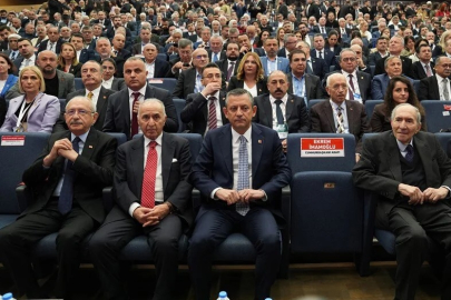 CHP'de olağanüstü kurultay günü