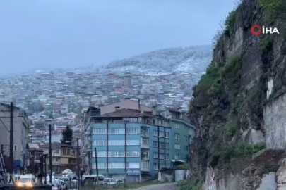 Bursa'da nisan ayında kar sürprizi