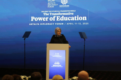 ADF'de eğitim diplomasisi: Barış ve insanlık için ortak zemin çağrısı