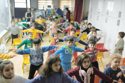 Bursalı minikler okul öncesi eğitimde sınırları aştı