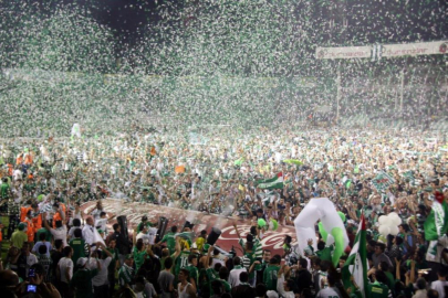 Bursaspor'un şampiyonluğu 15 yıl önce yaşananları hatırlattı