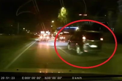 Bursa'da canını hiçe sayan sürücüden tehlikeli yolculuk