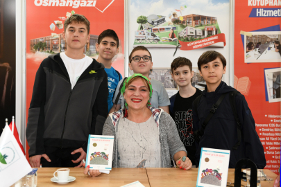 Osmangazi Belediyesi yazar Halime Yıldız'ı okuyucularıyla buluşturdu