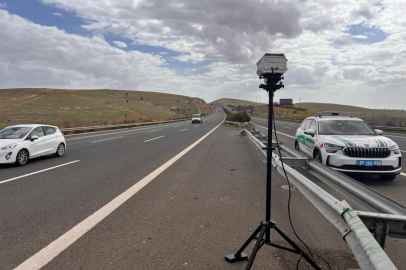 Jandarmadan 63 araca 164 bin TL radar cezası