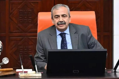 Hastaneden 'Sırrı Süreyya Önder' açıklaması: Refleksleri azalmış, beyin ödemi devam ediyor