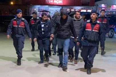 Bursa'da uyuşturucu partisine jandarma baskını: 8 gözaltı