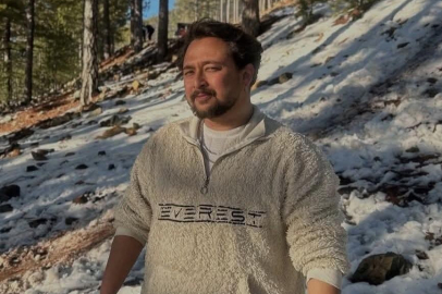 Kontrolden çıkan motosiklet yol kenarına savruldu: 1 ölü