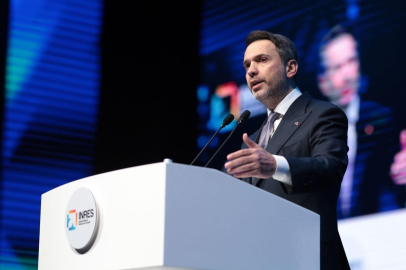 Bayraktar: Hedef, Türkiye'yi enerjide tam bağımsız kılmak