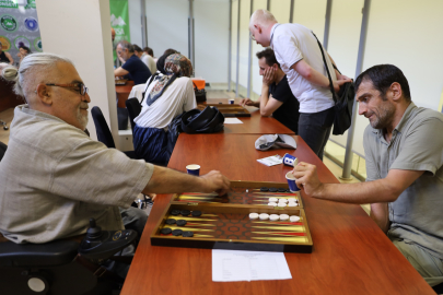 Bursa'da zarlar eşitlik için atıldı