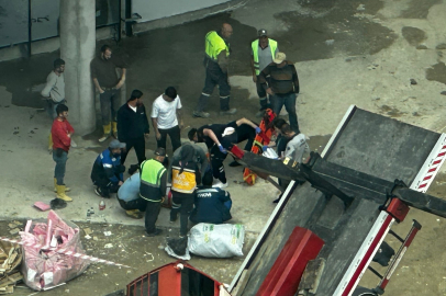 Kule vinç devrildi: 3 yaralı