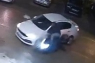 Bursa'da motosiklet otomobile çarptı: 1 yaralı